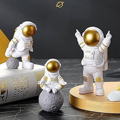 Astronaut Spaceman Statue Ornament Home Office Desktop